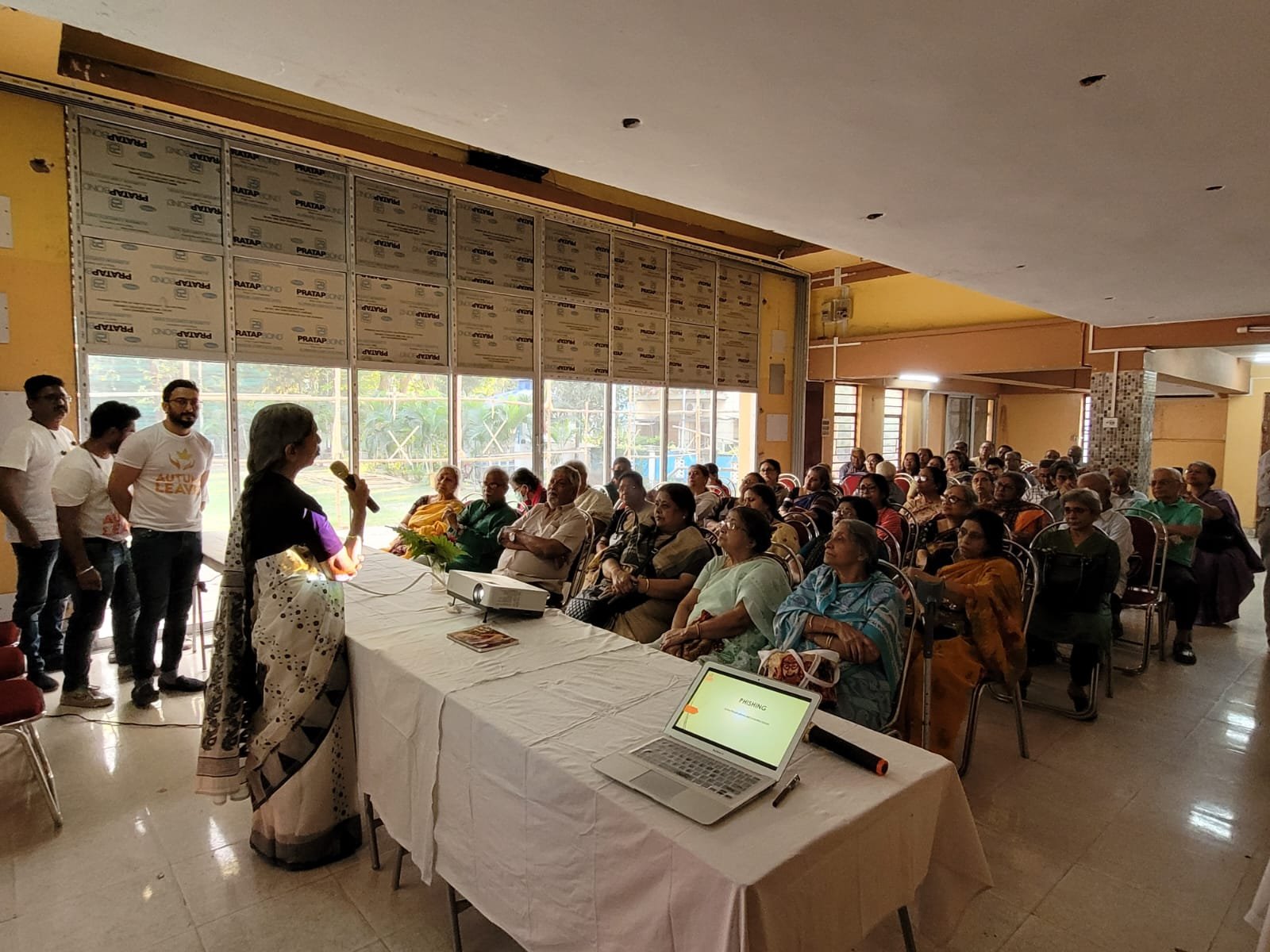 Elder Care for Working Professionals: How to Manage Parents While Handling a Full-Time Job in India