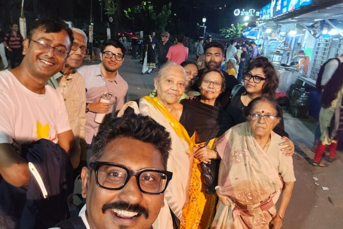 Reimagining Senior Hobbies: How to Spark New Passions in Your Loved One’s Golden Years