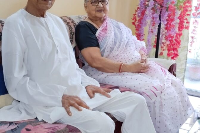 The Silent Guilt of Not Being There: How Families Can Care for Elderly Parents from a Distance