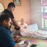 How to choose the right caregiver in Kolkata