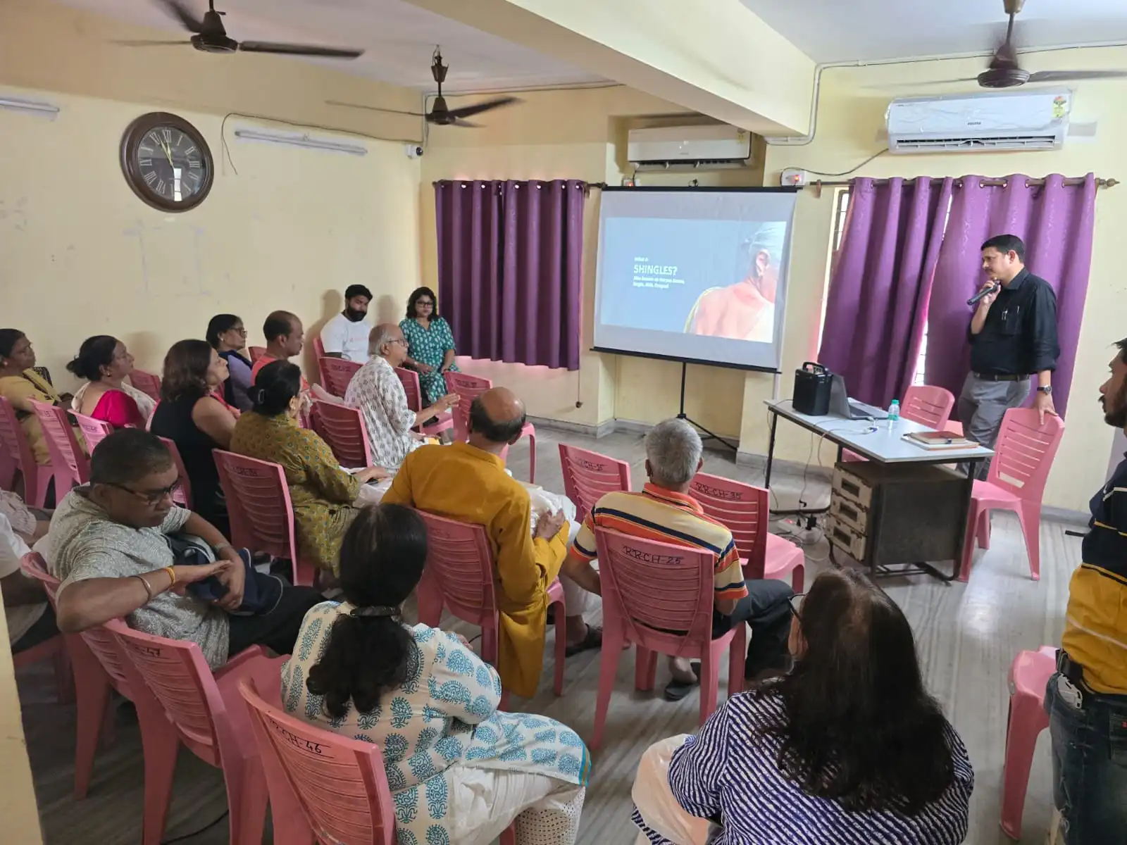 Seasonal Elder Care: How to Protect Seniors During Kolkata’s Weather Changes
