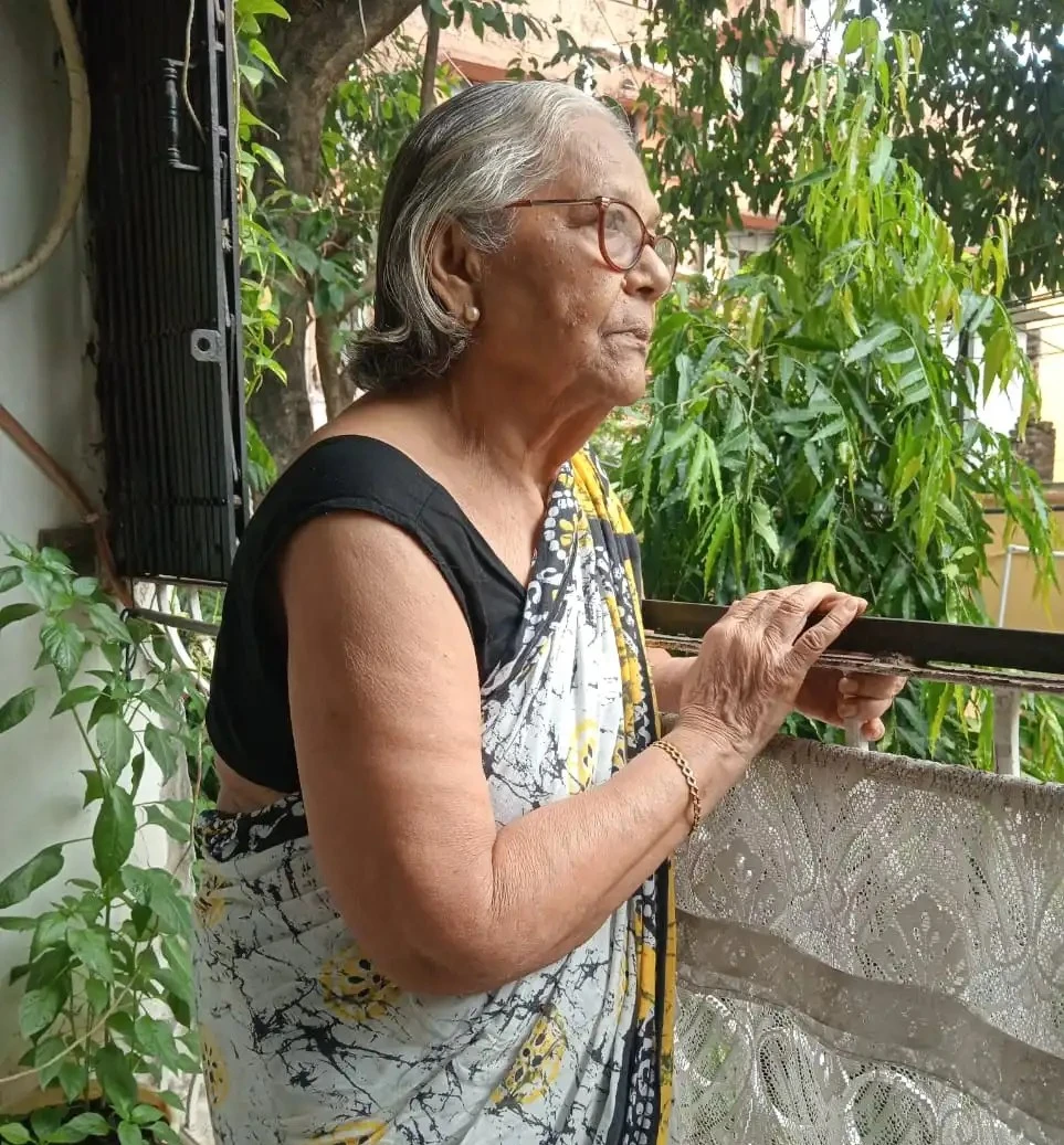 Elderly Eye & Hearing Health: When & How to Get Screenings — A Family Guide