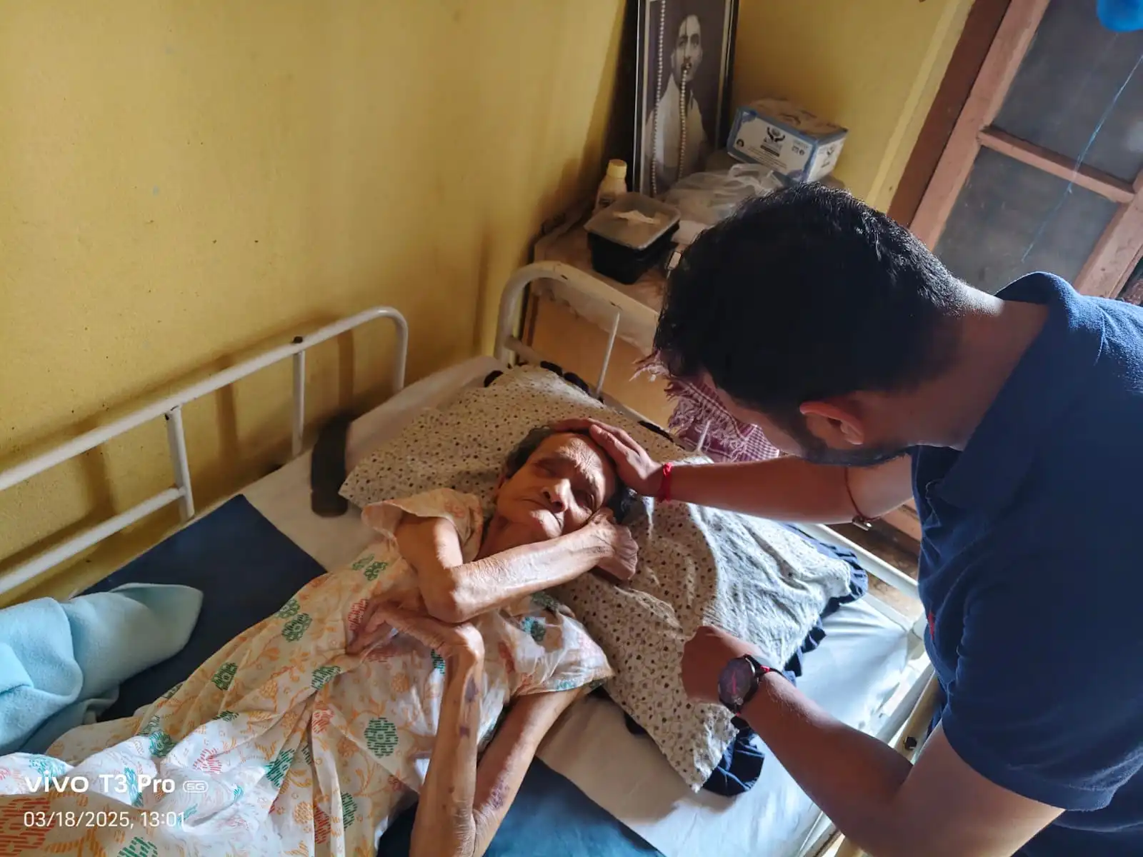 Home Care vs Old Age Home: What’s Better?